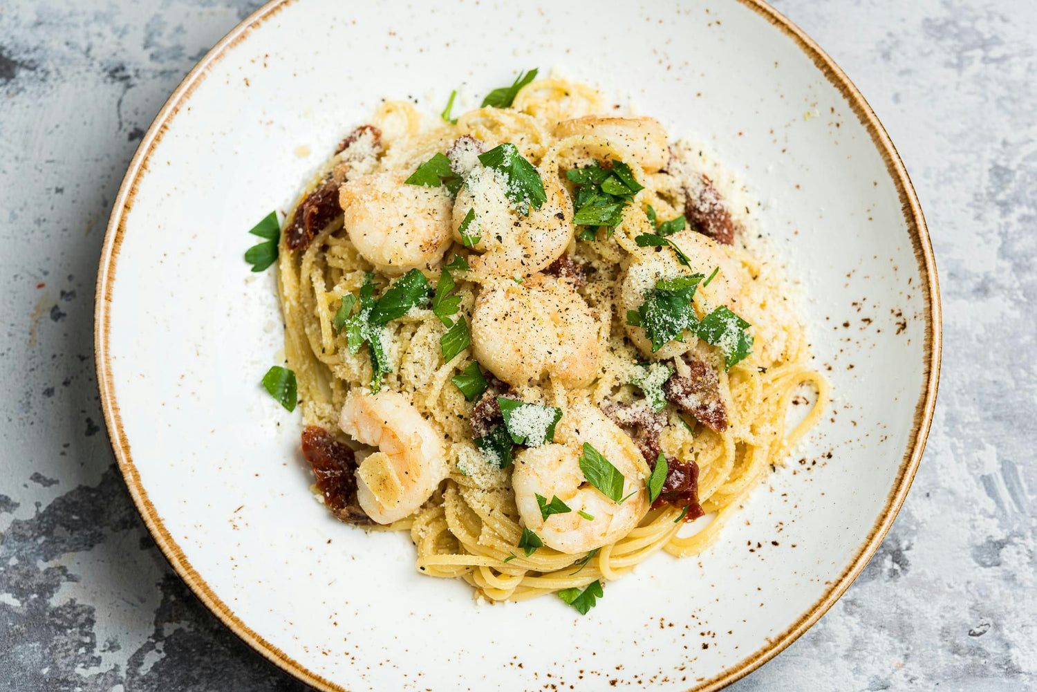 Kiire krevetipasta parmesani ja päikesekuivatatud tomatitega: Hero Image - Pos 1