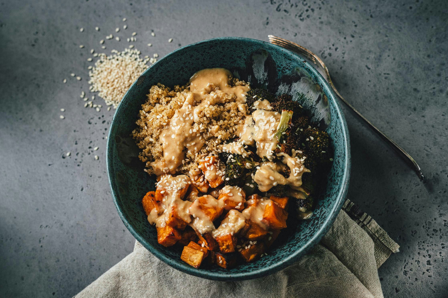 Miso-kinoakauss maguskartuli ja brokoliga: Hero Image - Pos 1