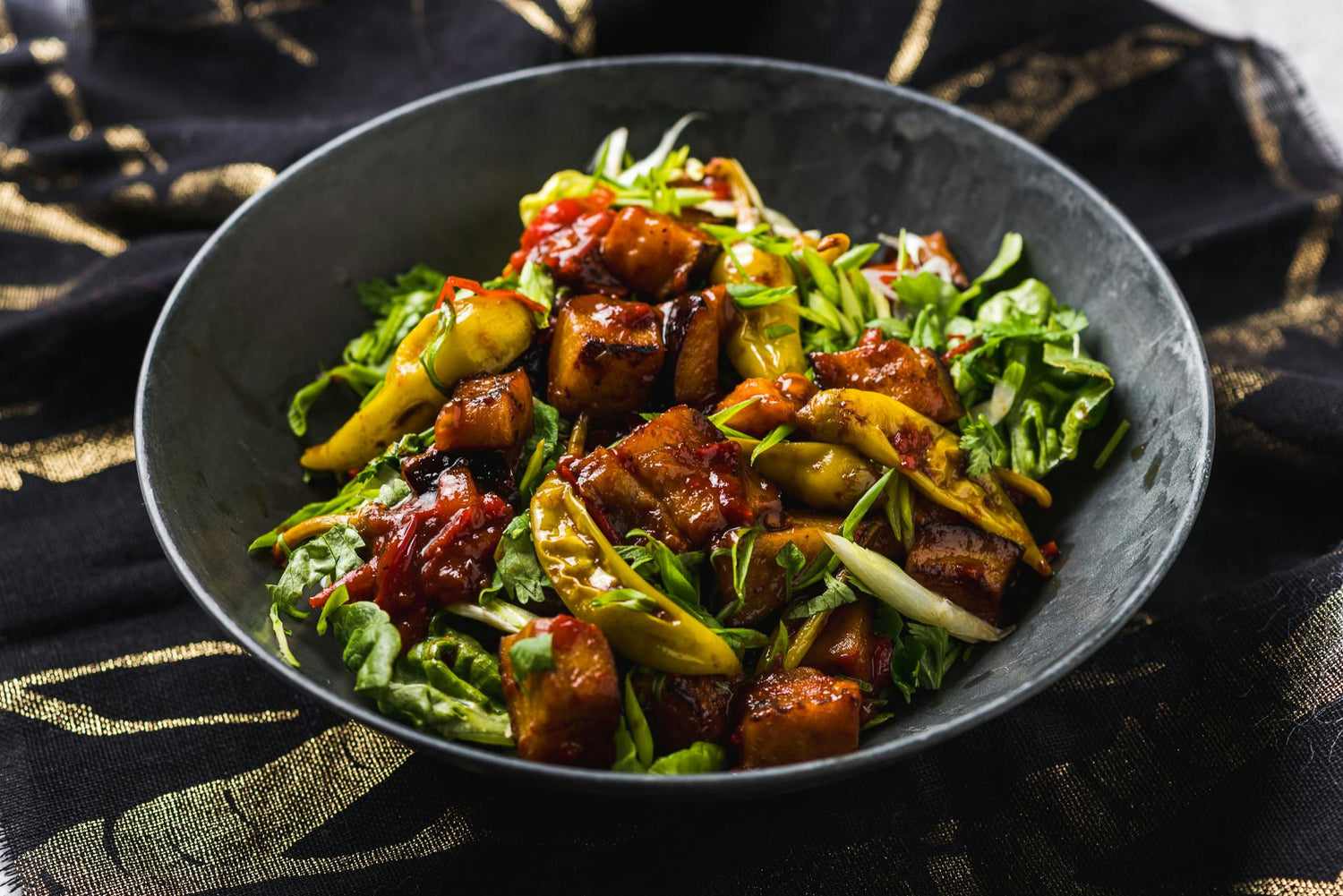 "Soe salat paprika, pepperoni ja baklažaaniga": Hero Image - Pos 1
