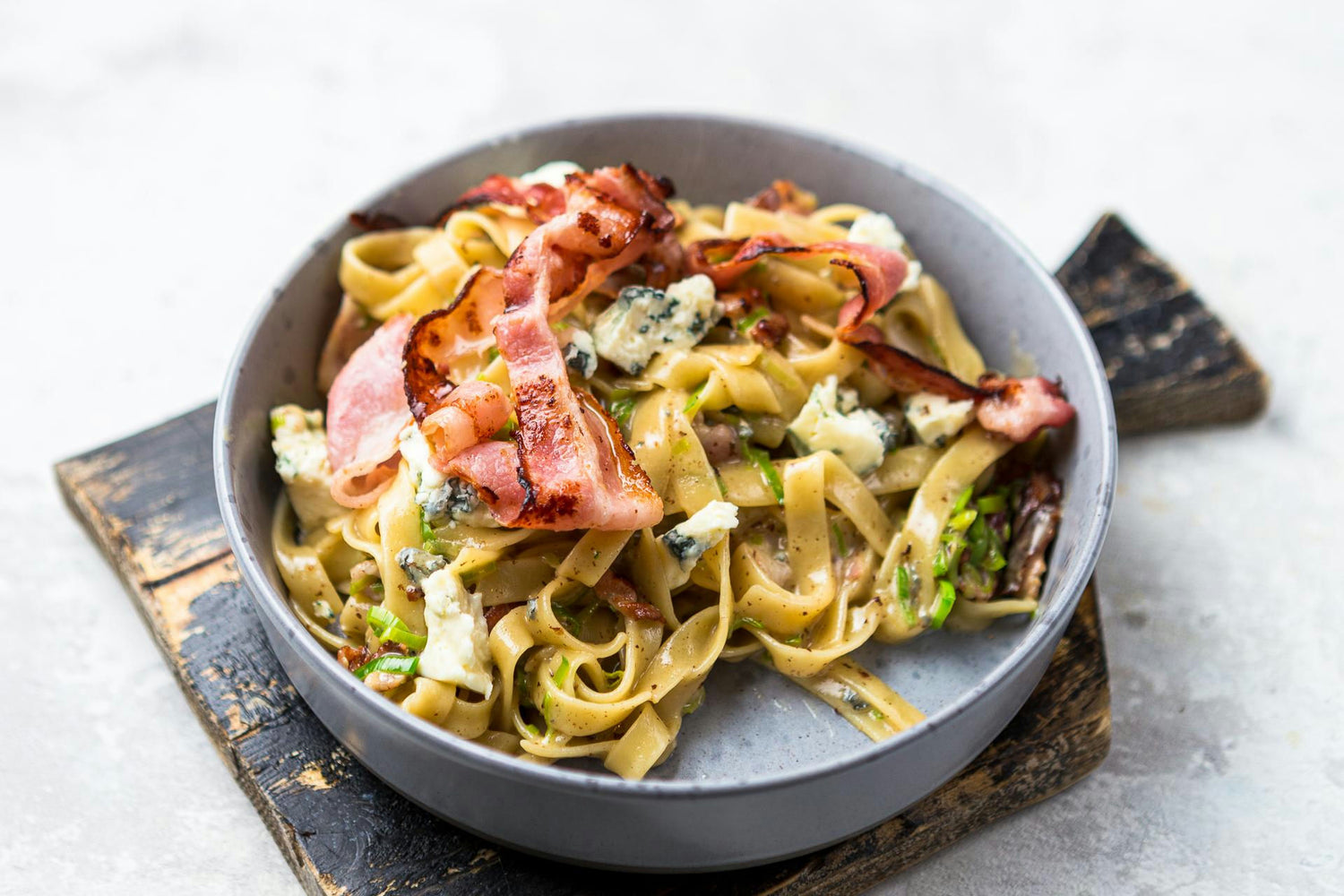 "Pasta Itaalia peekoni, porru ja sinihallitusjuustuga": Hero Image - Pos 1