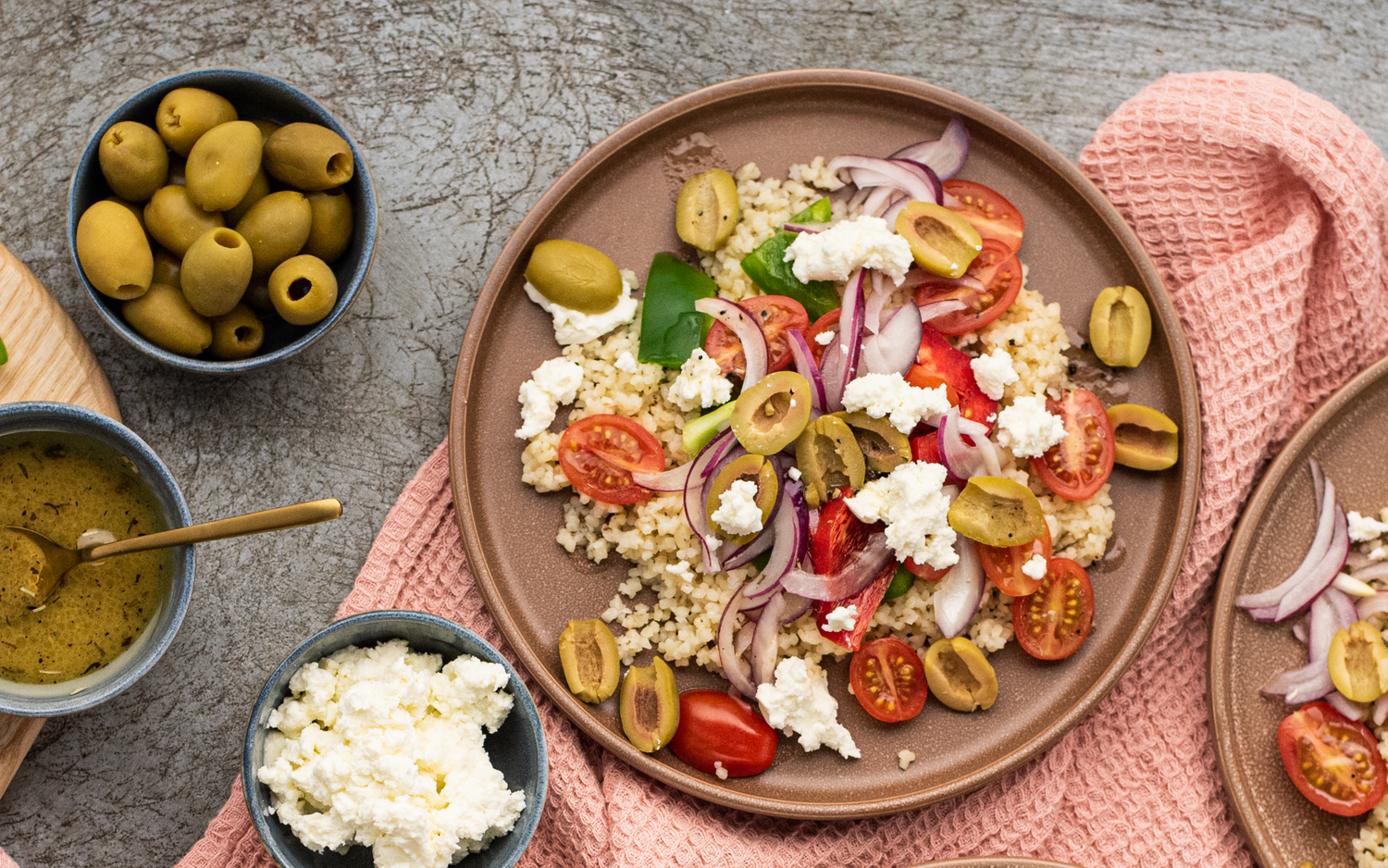 Vahemere stiilis salat kuskussi ja fetajuustuga: Hero Image - Pos 1